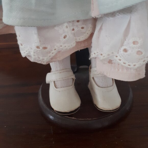 Doll with stand. - Picture 4 of 7